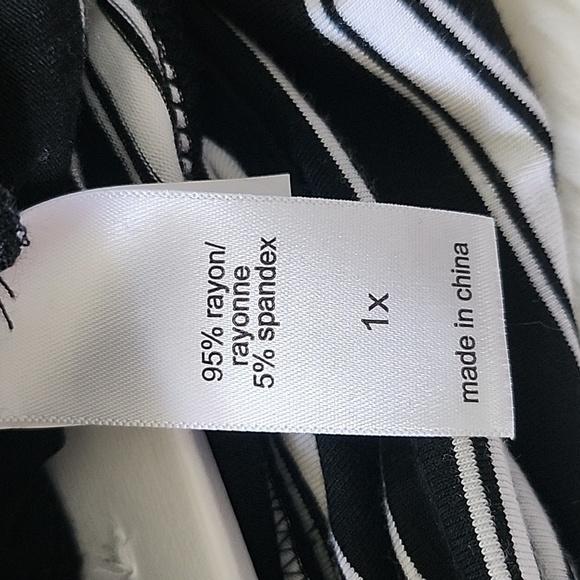 Maurices Black and White Striped Skater Skirt NWT - Picture 9 of 9